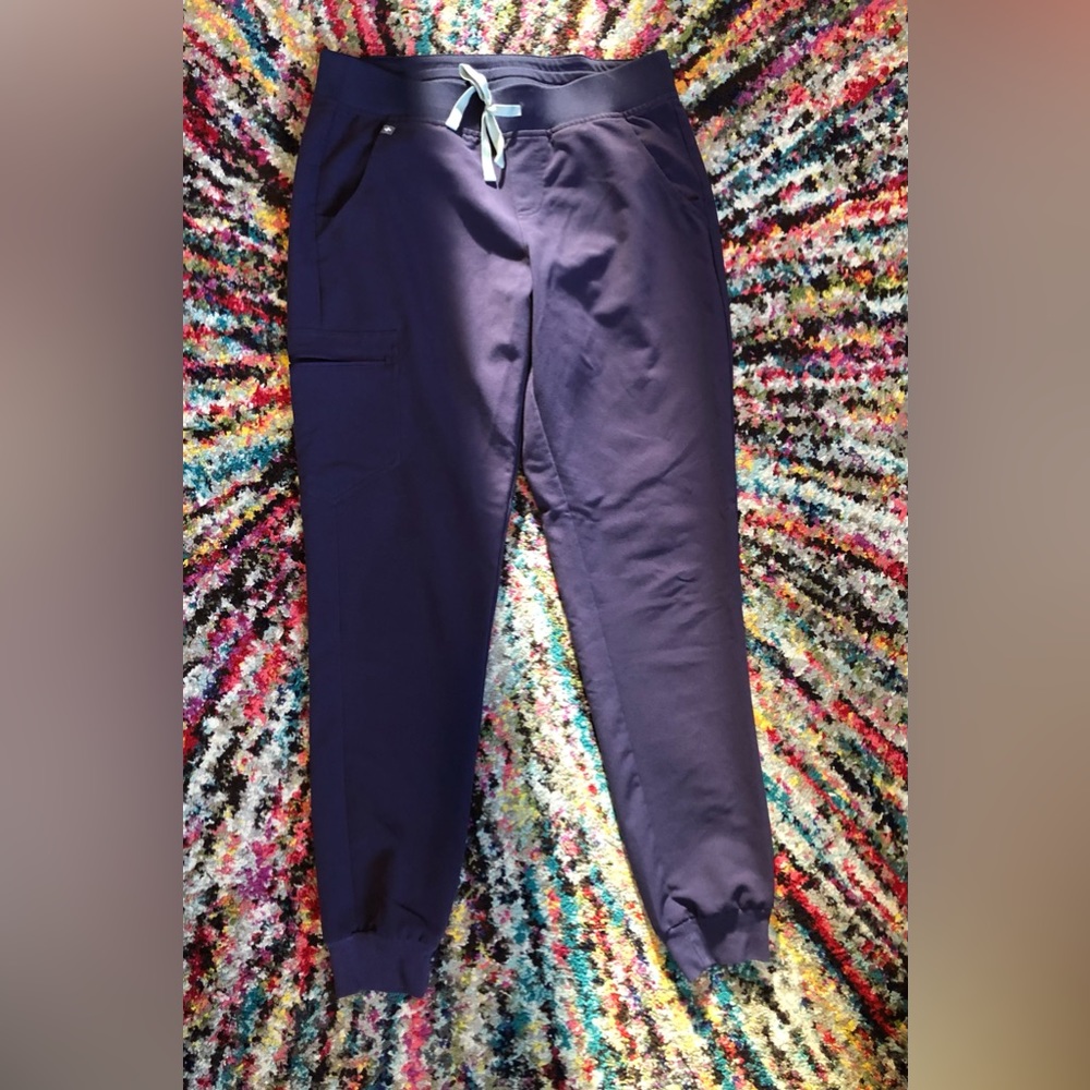 Figs Zamora Jogger scrub pants, Dark Purple, size M/Tall